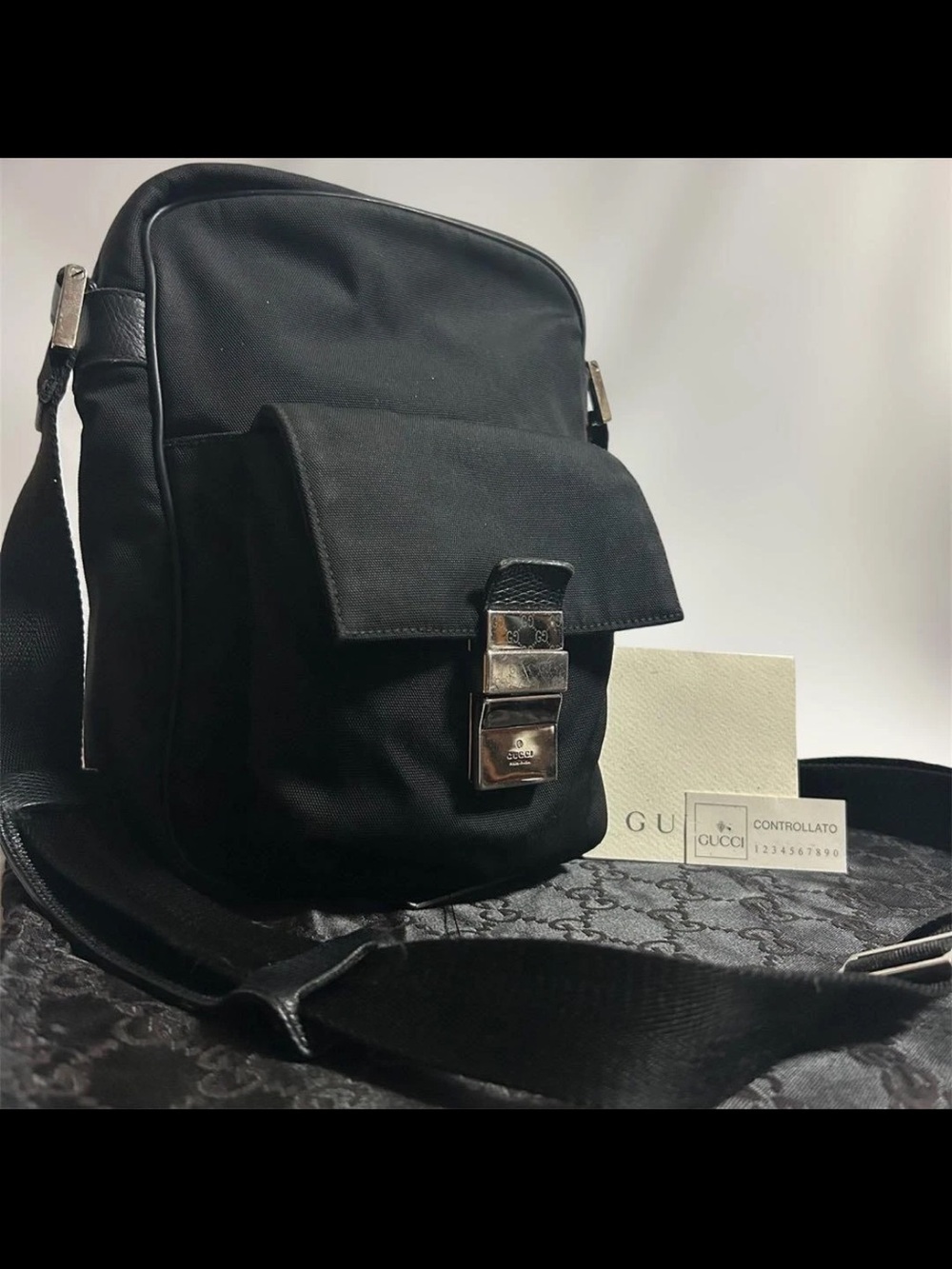 Gucci Black Crossbody Messenger Bag - Men's